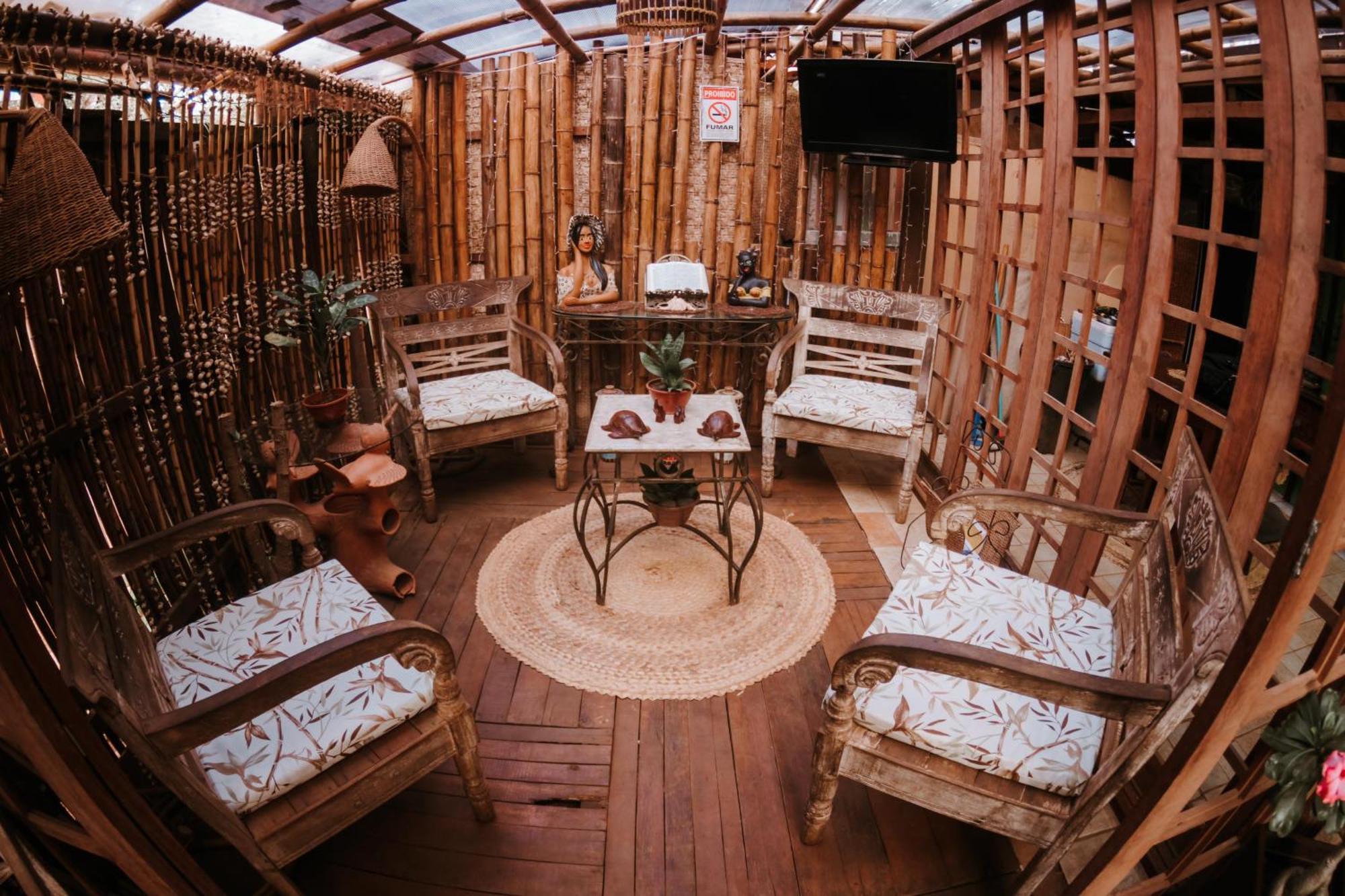 Doce Lar Hostel Noronha Fernando de Noronha Exterior foto